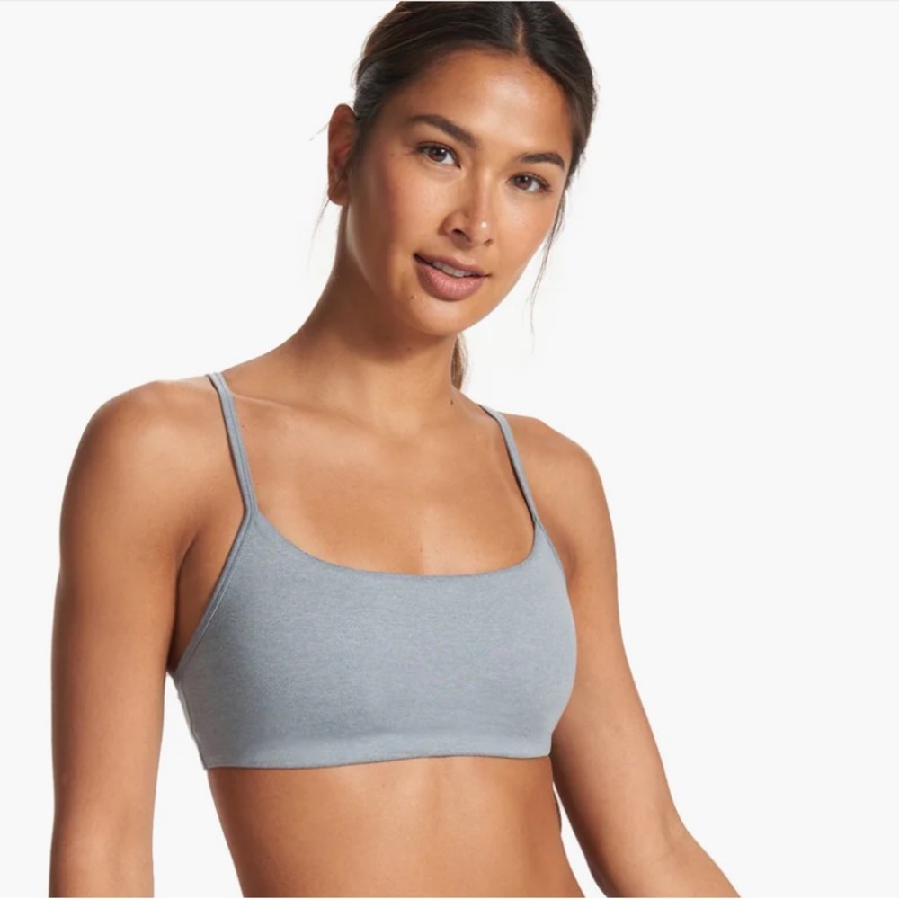 Vuori Halo Essentials Bra in Flint Heather